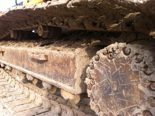 ขายรถแบคโฮ KOMATSU PC-200-7 ปี.2005 รถบางกอก 10995 ช.ม สภาพสวย เล่มทะเบียน จัดแน้นร์ได้ ราคา 1650000 สนใจโทร