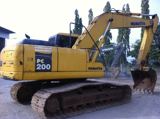 ขายรถแบคโฮ KOMATSU PC-200-7 ปี.2005 รถบางกอก 10995 ช.ม สภาพสวย เล่มทะเบียน จัดแน้นร์ได้ ราคา 1650000 สนใจโทร