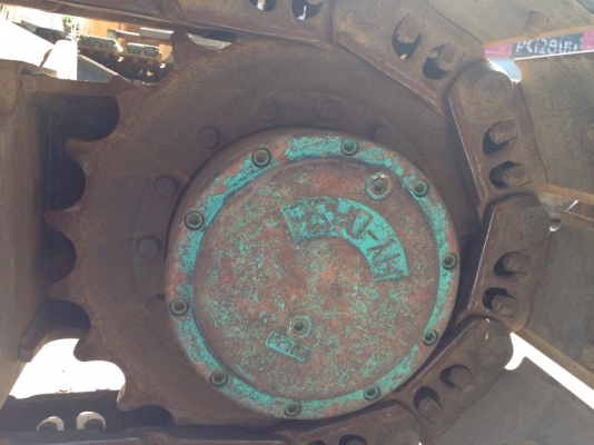 รถขุด : KOBELCO SK 130LR Mark6 รถเก่าญี่ปุ่นไม่เคยใช้งานในไทย เครื่องยนต์ : 4BG1-18470 เลขซีเรียล :YXD401783 สภาพ : 90\% พร้อมลุยงาน ราคา :1,300,000 บาท พร้อมเอกสารใบอินวอย