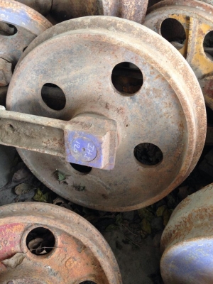 อะไหล่ล้อนำ ล้อนำเก่าญี่ปุ่น ราคา 7,000 บาท อะไหล่ล้อนำ ล้อนำเก่าญี่ปุ่น ราคา 7,000 บาท