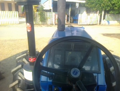 ขาย FORD  6640สองเพลาคานNEWHOLLAND 690000