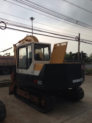 KOMATSU PC60 6 สภาพเทพ  เชคนอกเก่าญี่ปุ่นแท้ รถขุด  KOMATSU PC60 6  ชั่วโมง : 9,167 ชม.  เครื่อง : 4D95L-1  ราคา 850,000บาท