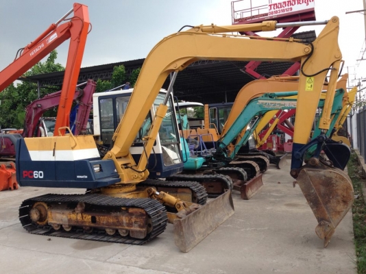 KOMATSU PC60 6 สภาพเทพ  เชคนอกเก่าญี่ปุ่นแท้ รถขุด  KOMATSU PC60 6  ชั่วโมง : 9,167 ชม.  เครื่อง : 4D95L-1  ราคา 850,000บาท