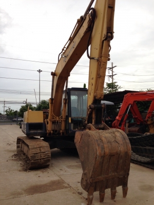 ขายรถในราคาถูก KOMATSU PC120 3  ราคา 460,000