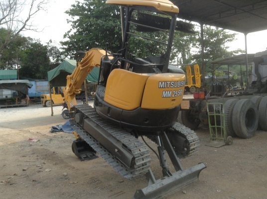 ขายรถขุด Mitsubishi  เร็วๆ แรงๆ ถูกๆ เก่าจากญี่ปุ่น