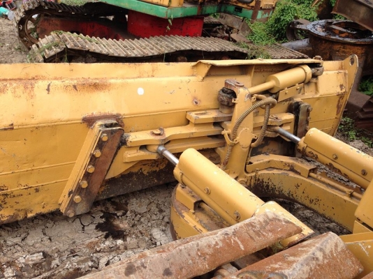 ขายรถใน CAT D4H ราคา 850,000(ราคาคุยได้อีก) ขายรถใน CAT D4H ราคา 850,000(ราคาคุยได้อีก)