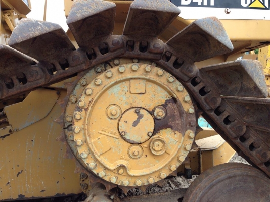 ขายรถใน CAT D4H ราคา 850,000(ราคาคุยได้อีก) ขายรถใน CAT D4H ราคา 850,000(ราคาคุยได้อีก)