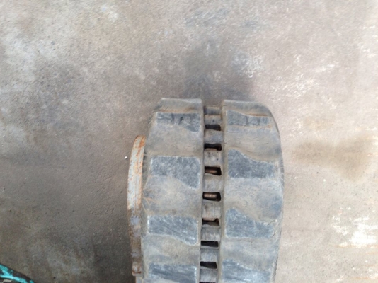 Kobelco SK 030 รถเก่าญี่ปุ่นไม่เคยใช้งานในไทย  ราคา 500000 บาท  พร้อมลุยงาน มีใบอินวอยให้