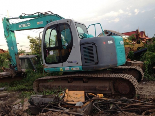 Kobelco SK 135 รถเก่านำเข้าจากญี่ปุ่น มีใบอินวอย ราคา 1400000 พร้อมลุยงาน Kobelco SK 135 รถเก่านำเข้าจากญี่ปุ่น มีใบอินวอย ราคา 1400000 พร้อมลุยงาน