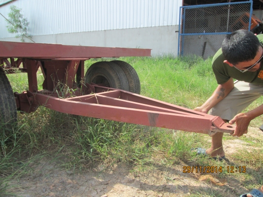รถพ่วงหนุ่มปราจีนบุรีเอาไปขนรถเกี่ยว