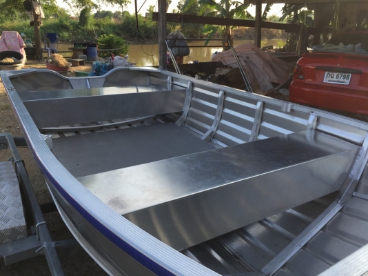 ขาย เรือ อลูมิเนียม kimple สภาพใหม่เลยลงน้ำครั้งเดี่ยว