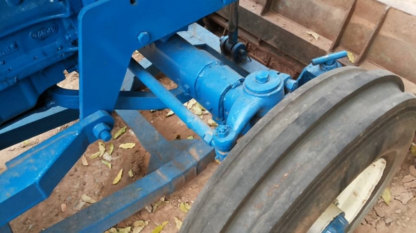 **275,000 บ.ต่อรอง**ขายรถไถเพลาเดียว FORD 6600 T3 ตัวเต็ม เครื่องเดิมปั้มเดิม ไอดีเล็ก เครื่องT3-D5NN6015J เกียร์D7NN7006C ท้ายD4NN4024B เครื่องโอเค สตาร์ทง่าย เกียร์ดีไม่หลุด ปั้มดี ทำงานดี คล่องตัว ช่วงล่างดี หนึบ ระบบไฮฯใช้งานปกติ ท้ายดี ไม่แตก ยกหางดี **275,000 บ.ต่อรอง**ขายรถไถเพลาเดียว FORD 6600 T3 ตัวเต็ม เครื่องเดิมปั้มเดิม ไอดีเล็ก เครื่องT3-D5NN6015J เกียร์D7NN7006C ท้ายD4NN4024B เครื่องโอเค สตาร์ทง่าย เกียร์ดีไม่หลุด ปั้มดี ทำงานดี คล่องตัว ช่วงล่างดี หนึบ ระบบไฮฯใช้งานปกติ ท้ายดี ไม่แตก ยกหางดี