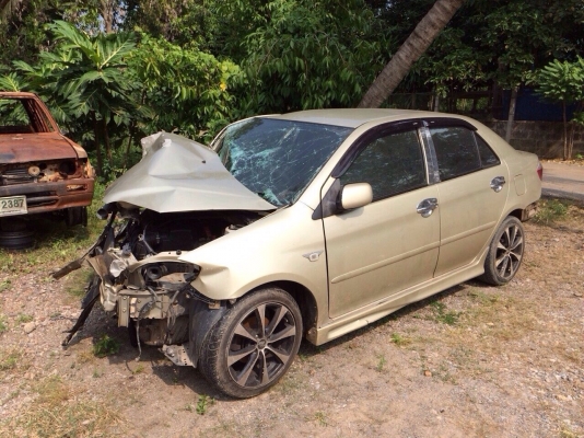 วีออส ปี 04 โอนลอยสีนำ้ตาลเเยกขายอะไหล่ทุกชิ้นหรือตัดท้ายมีอีกหลายรุ่น วีออส ปี 04 โอนลอยสีนำ้ตาลเเยกขายอะไหล่ทุกชิ้นหรือตัดท้ายมีอีกหลายรุ่น