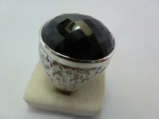 แหวนเงินแท้ห้วนิลเจียรเหลี่ยม