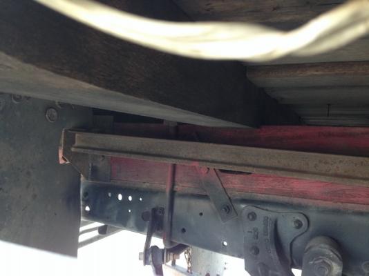 ISUZU NPR หัวน้ำเงิน ปี 2548 เครื่องยูโรทู 130 แรงเทอร์โบ พวงมาลัยเพาเวอร์  ยาว 4.30 เมตร