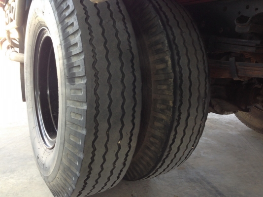 ISUZU NPR หัวน้ำเงิน ปี 2548 เครื่องยูโรทู 130 แรงเทอร์โบ พวงมาลัยเพาเวอร์  ยาว 4.30 เมตร