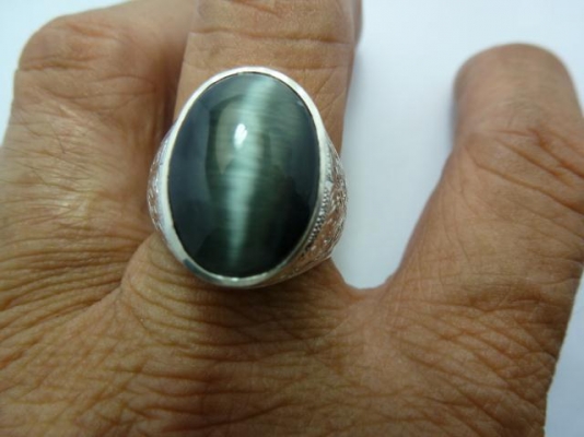 แหวนเงินแท้พลอยตาแมว