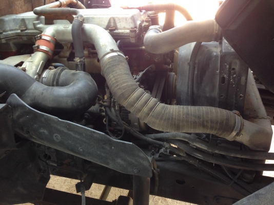 HINO MEGA FC ปี 2548 เครื่องยูโร2 150 แรงเทอร์โบ ยาว 5.60 เมตร HINO MEGA FC ปี 2548 เครื่องยูโร2 150 แรงเทอร์โบ ยาว 5.60 เมตร