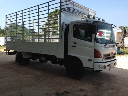 HINO MEGA FC ปี 2548 เครื่องยูโร2 150 แรงเทอร์โบ ยาว 5.60 เมตร HINO MEGA FC ปี 2548 เครื่องยูโร2 150 แรงเทอร์โบ ยาว 5.60 เมตร