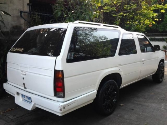 Nissan BigM เครื่อง 2500cc. ฝาแดง