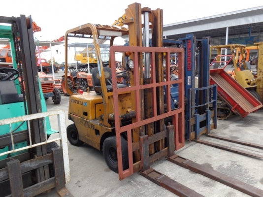 รถยกโตโยต้า1 ตันเสาสูง4เมตรนำเข้าสภาพเดิมยังไม่มีการล้างพร้อมใช้ รถยกโตโยต้า1 ตันเสาสูง4เมตรนำเข้าสภาพเดิมยังไม่มีการล้างพร้อมใช้