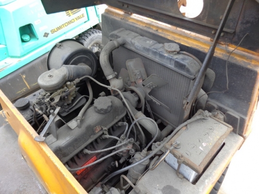 รถยกโตโยต้า1 ตันเสาสูง4เมตรนำเข้าสภาพเดิมยังไม่มีการล้างพร้อมใช้