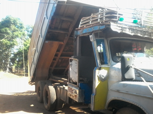 ขาย  10  ล้อ 2 เพลาดั้ม หัวยาวเครื่อง6 Bf 185 แรง เฟืองท้ายหมวกเจกสภๅพดีพร้อมใช้