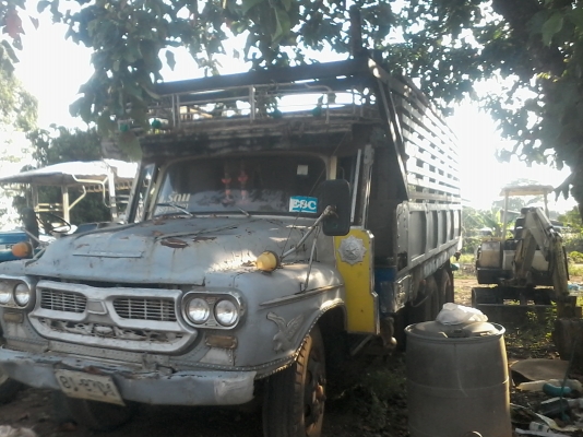 ขาย  10  ล้อ 2 เพลาดั้ม หัวยาวเครื่อง6 Bf 185 แรง เฟืองท้ายหมวกเจกสภๅพดีพร้อมใช้