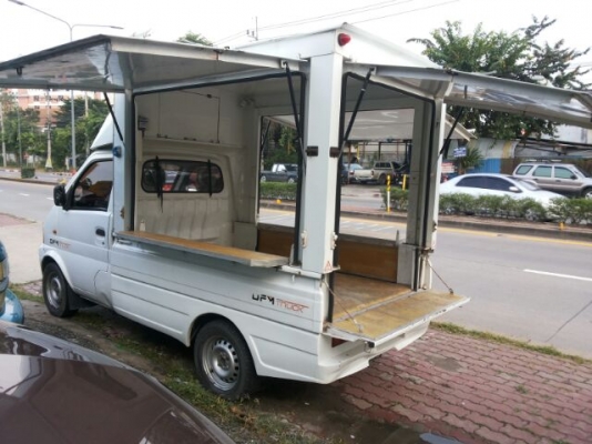 รถสวย มือ 1 ใช้มา 3 ปี วิ่ง 4 หมื่น พร้อมร้านค้าเคลื่อนที่