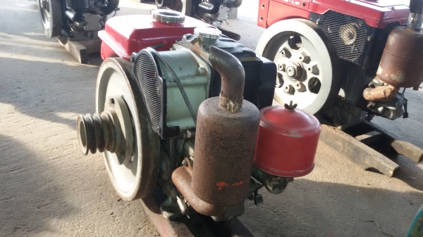 ขายเคี่อง อีที80   สภาพพร้อมใช้งานราคาเป็นกันเอง