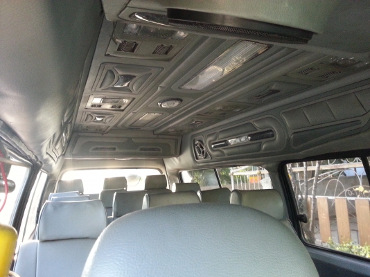 รถตู้พร้อมใช้