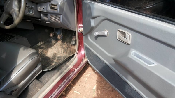 **130,000 บ.ต่อรอง**ขายมังกรทองแค็ป TFR90 ยอดนิยม ISUZU SPACECAB 2.5 SL ปี37/94 เครื่องเดิมเกียร์เดิม เครื่องมังกรทอง แน่นๆ แห้ง ไม่มีเยิ้ม ประหยัดสุด เกียร์ดีเข้าง่ายไม่หลุด ช่วงล่างหนึบ คัสซีสวยเดิม ไม่ปะไม่ดาม กระบะดีพื้นไม่ผุ ลอนยังสวย หน้า-หลังเดิมไม **130,000 บ.ต่อรอง**ขายมังกรทองแค็ป TFR90 ยอดนิยม ISUZU SPACECAB 2.5 SL ปี37/94 เครื่องเดิมเกียร์เดิม เครื่องมังกรทอง แน่นๆ แห้ง ไม่มีเยิ้ม ประหยัดสุด เกียร์ดีเข้าง่ายไม่หลุด ช่วงล่างหนึบ คัสซีสวยเดิม ไม่ปะไม่ดาม กระบะดีพื้นไม่ผุ ลอนยังสวย หน้า-หลังเดิมไม