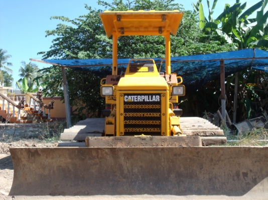 แทรคเตอร์ cat d2cx