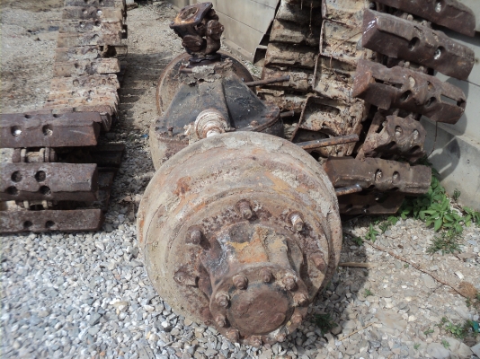 เพลาท้ายZMน้อต8ขายถูก