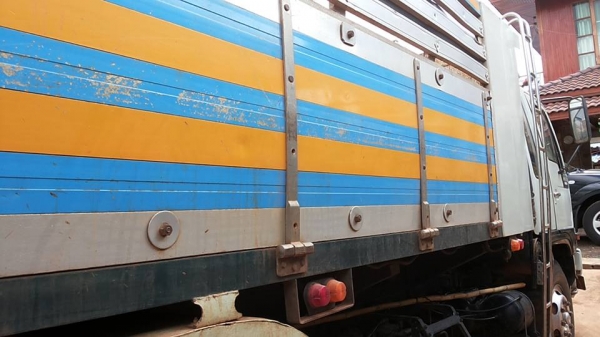 **1,300,000 บ.ต่อรอง**ขาย10ล้อ2เพลาดั้ม HINO FM3M-240HP FM3MNKD M10C-240แรงปี45 เครื่องเดิมเกียร์เดิม แน่น แห้ง แรงดี ไม่เยิ้ม เกียร์ดีไม่หลุดไม่หอน ช่วงล่างเดิม สโลวเดิม คัสซีดี ไม่ปะไม่ดาม กระบะดั้มเนียมสภาพดี พื้นดีข้างดีไม่ผุ ไม่โก่ง หัวเก๋งเดิม ภายใน **1,300,000 บ.ต่อรอง**ขาย10ล้อ2เพลาดั้ม HINO FM3M-240HP FM3MNKD M10C-240แรงปี45 เครื่องเดิมเกียร์เดิม แน่น แห้ง แรงดี ไม่เยิ้ม เกียร์ดีไม่หลุดไม่หอน ช่วงล่างเดิม สโลวเดิม คัสซีดี ไม่ปะไม่ดาม กระบะดั้มเนียมสภาพดี พื้นดีข้างดีไม่ผุ ไม่โก่ง หัวเก๋งเดิม ภายใน