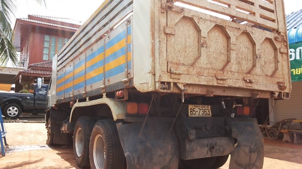 **1,300,000 บ.ต่อรอง**ขาย10ล้อ2เพลาดั้ม HINO FM3M-240HP FM3MNKD M10C-240แรงปี45 เครื่องเดิมเกียร์เดิม แน่น แห้ง แรงดี ไม่เยิ้ม เกียร์ดีไม่หลุดไม่หอน ช่วงล่างเดิม สโลวเดิม คัสซีดี ไม่ปะไม่ดาม กระบะดั้มเนียมสภาพดี พื้นดีข้างดีไม่ผุ ไม่โก่ง หัวเก๋งเดิม ภายใน **1,300,000 บ.ต่อรอง**ขาย10ล้อ2เพลาดั้ม HINO FM3M-240HP FM3MNKD M10C-240แรงปี45 เครื่องเดิมเกียร์เดิม แน่น แห้ง แรงดี ไม่เยิ้ม เกียร์ดีไม่หลุดไม่หอน ช่วงล่างเดิม สโลวเดิม คัสซีดี ไม่ปะไม่ดาม กระบะดั้มเนียมสภาพดี พื้นดีข้างดีไม่ผุ ไม่โก่ง หัวเก๋งเดิม ภายใน