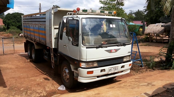 **1,300,000 บ.ต่อรอง**ขาย10ล้อ2เพลาดั้ม HINO FM3M-240HP FM3MNKD M10C-240แรงปี45 เครื่องเดิมเกียร์เดิม แน่น แห้ง แรงดี ไม่เยิ้ม เกียร์ดีไม่หลุดไม่หอน ช่วงล่างเดิม สโลวเดิม คัสซีดี ไม่ปะไม่ดาม กระบะดั้มเนียมสภาพดี พื้นดีข้างดีไม่ผุ ไม่โก่ง หัวเก๋งเดิม ภายใน **1,300,000 บ.ต่อรอง**ขาย10ล้อ2เพลาดั้ม HINO FM3M-240HP FM3MNKD M10C-240แรงปี45 เครื่องเดิมเกียร์เดิม แน่น แห้ง แรงดี ไม่เยิ้ม เกียร์ดีไม่หลุดไม่หอน ช่วงล่างเดิม สโลวเดิม คัสซีดี ไม่ปะไม่ดาม กระบะดั้มเนียมสภาพดี พื้นดีข้างดีไม่ผุ ไม่โก่ง หัวเก๋งเดิม ภายใน