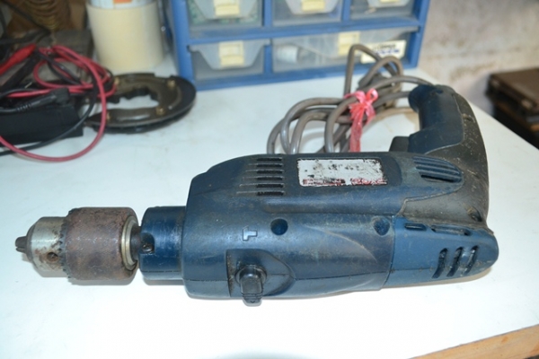 สว่านกระแทก Ryobi