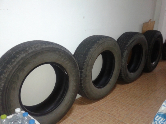 ยาง BRIDGESTONE 245/70/16 ปี 12 ยาง BRIDGESTONE 245/70/16 ปี 12