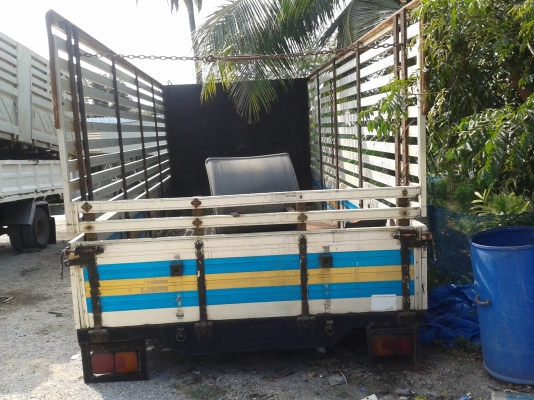 กระบะอลูมิเนียม สวย ๆ ครับ ยาว 5.50 ม กระบะอลูมิเนียม สวย ๆ ครับ ยาว 5.50 ม