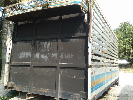 กระบะอลูมิเนียม สวย ๆ ครับ ยาว 5.50 ม กระบะอลูมิเนียม สวย ๆ ครับ ยาว 5.50 ม