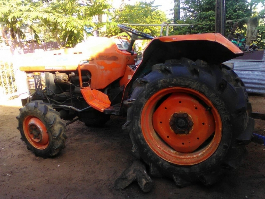 คูโบต้า L2202DTข้างขาว 4WD  สองเพลา พร้อมใช้