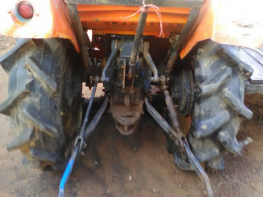 คูโบต้า L2202DTข้างขาว 4WD  สองเพลา พร้อมใช้