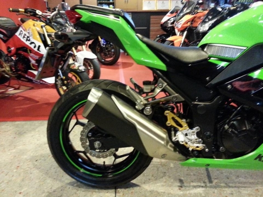 New!!--kawasaki ninja250 ปี2013 เลขไมล์ 14,xxx รถพร้อมใช้เอกสารครบ รถมือเดียว!!