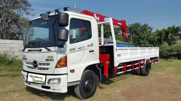 ขาย 6 ล้อ ฮีโน่ เมก้า เครน 3.5 ตัน 175 แรง  6.5 ม. รวมเครน ปี 2006  เครน 4 ปลอก 3 ชัก เครนยูนิค ท้องวี สภาพดี เครื่องแน่น คัสซีสวย พร้อมใช้งาน สนใจติดต่อได้ที่ 081-9425443