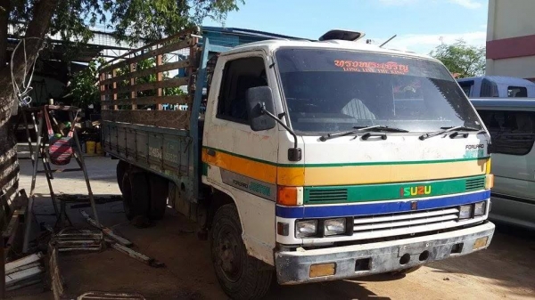 **325,000 บ.ต่อรอง**<<ถูกๆจัดให้ ร่วมสู้ด้วยกัน พี่น้องครับ !!>>ขาย 6ล้อ 115 ตัวแรก ISUZU 7xxxx วางเครื่อง/เกียร์ 4HF1-120ฝาขาว(ใบคุม) เครื่องแห้งๆแน่นๆ แรงดี เกียร์ดีไม่มีหลุด วางหัวNPR ประกอบ เกียร์สั้น ช่วงล่าง6น็อต หน้า-หลัง คัสซีสวยไม่มีบ **325,000 บ.ต่อรอง**<<ถูกๆจัดให้ ร่วมสู้ด้วยกัน พี่น้องครับ !!>>ขาย 6ล้อ 115 ตัวแรก ISUZU 7xxxx วางเครื่อง/เกียร์ 4HF1-120ฝาขาว(ใบคุม) เครื่องแห้งๆแน่นๆ แรงดี เกียร์ดีไม่มีหลุด วางหัวNPR ประกอบ เกียร์สั้น ช่วงล่าง6น็อต หน้า-หลัง คัสซีสวยไม่มีบ