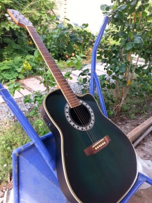 กีต้าร์ โปร่งไฟฟ้า Barclay