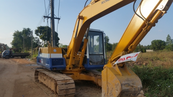 ขายรถขุดpc120-3สวยๆ