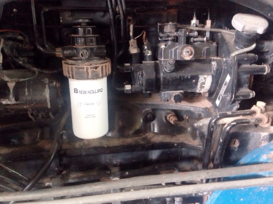 FORD TS90 NEW HOLLAND 2 เพลา ปี 53 รถบอดี้สวยสภาพดีสุดๆครับ กรองใหญ่แล้ว แถมฟรีครับชุดคันเกียร์ทั้งเกียร์ข้างและเกียร์กลาง เครื่องยนต์แห้งดีแรงดีไม่มีเยิ้มเลยครับ อุปกรณ์ มีใบดันหน้า ผานพรวนดิน 6 ครบชุดครับ ช่วงล่างแน่นดีมากๆพร้อมทำงานได้เลยครับ เอกสารเล่ FORD TS90 NEW HOLLAND 2 เพลา ปี 53 รถบอดี้สวยสภาพดีสุดๆครับ กรองใหญ่แล้ว แถมฟรีครับชุดคันเกียร์ทั้งเกียร์ข้างและเกียร์กลาง เครื่องยนต์แห้งดีแรงดีไม่มีเยิ้มเลยครับ อุปกรณ์ มีใบดันหน้า ผานพรวนดิน 6 ครบชุดครับ ช่วงล่างแน่นดีมากๆพร้อมทำงานได้เลยครับ เอกสารเล่