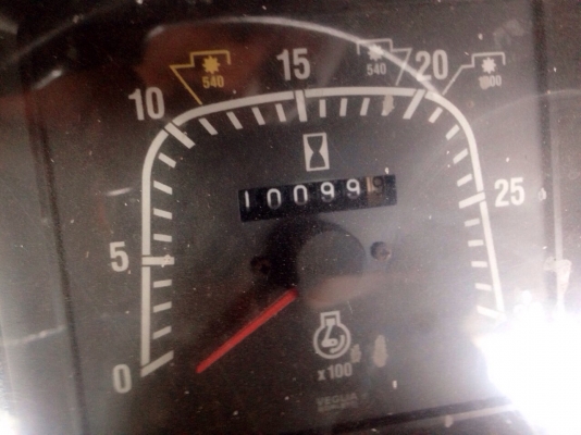 FORD TS90 NEW HOLLAND 2 เพลา ปี 53 รถบอดี้สวยสภาพดีสุดๆครับ กรองใหญ่แล้ว แถมฟรีครับชุดคันเกียร์ทั้งเกียร์ข้างและเกียร์กลาง เครื่องยนต์แห้งดีแรงดีไม่มีเยิ้มเลยครับ อุปกรณ์ มีใบดันหน้า ผานพรวนดิน 6 ครบชุดครับ ช่วงล่างแน่นดีมากๆพร้อมทำงานได้เลยครับ เอกสารเล่ FORD TS90 NEW HOLLAND 2 เพลา ปี 53 รถบอดี้สวยสภาพดีสุดๆครับ กรองใหญ่แล้ว แถมฟรีครับชุดคันเกียร์ทั้งเกียร์ข้างและเกียร์กลาง เครื่องยนต์แห้งดีแรงดีไม่มีเยิ้มเลยครับ อุปกรณ์ มีใบดันหน้า ผานพรวนดิน 6 ครบชุดครับ ช่วงล่างแน่นดีมากๆพร้อมทำงานได้เลยครับ เอกสารเล่